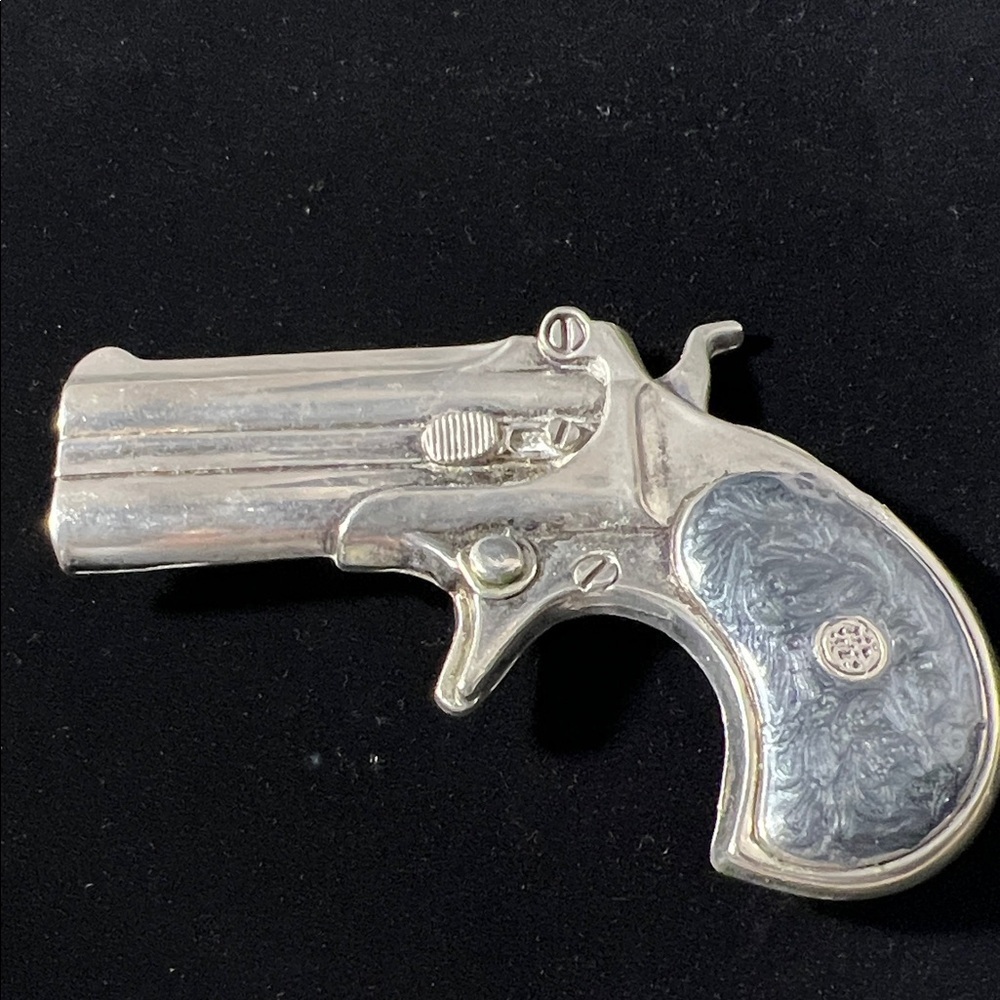 Derringer Pocket Pistol Belt Buckle. WA499